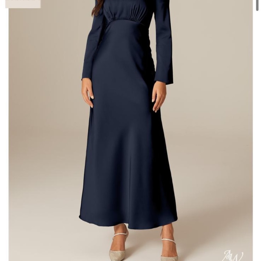Elegant Navy Long Sleeve Dress